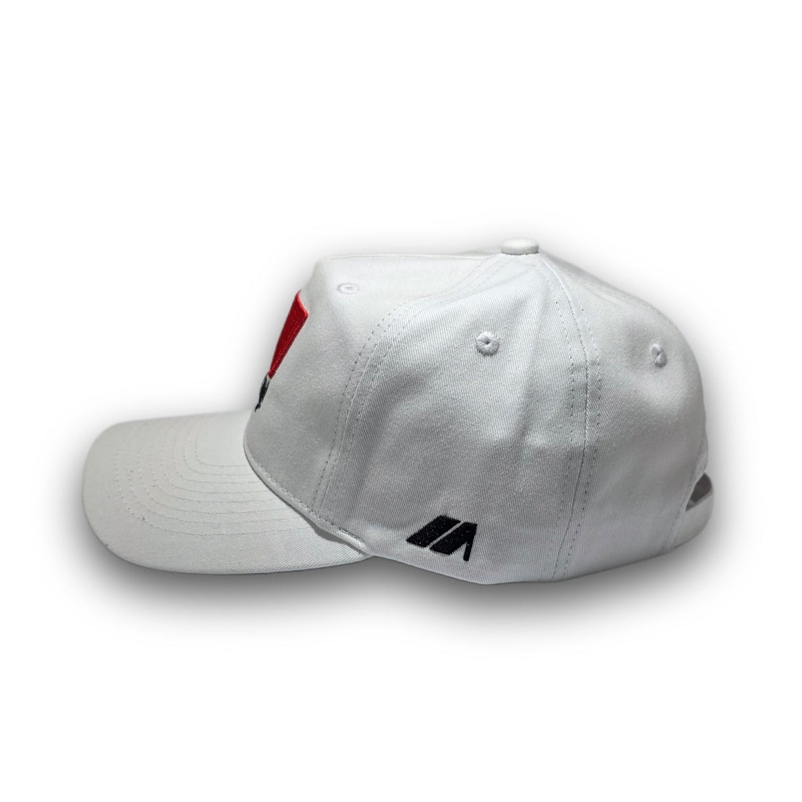 Side profile of white 80s vintage golf hat